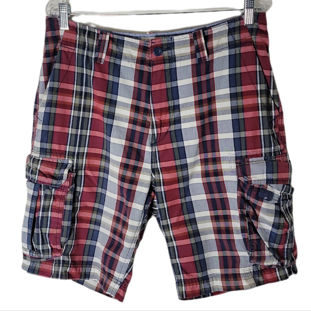 St John’s Bay men’s plaid cargo shorts cotton utility size 40 red blue green